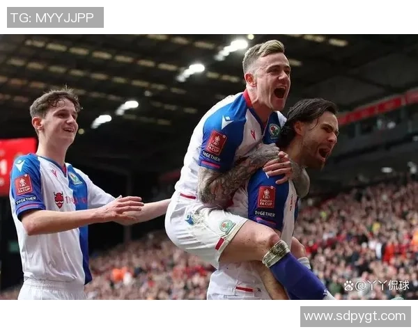 西布朗迎战布莱克本争夺英冠积分榜重要位置的关键之战 西布朗迎战布莱克本争夺英冠积分榜重要位置的关键之战